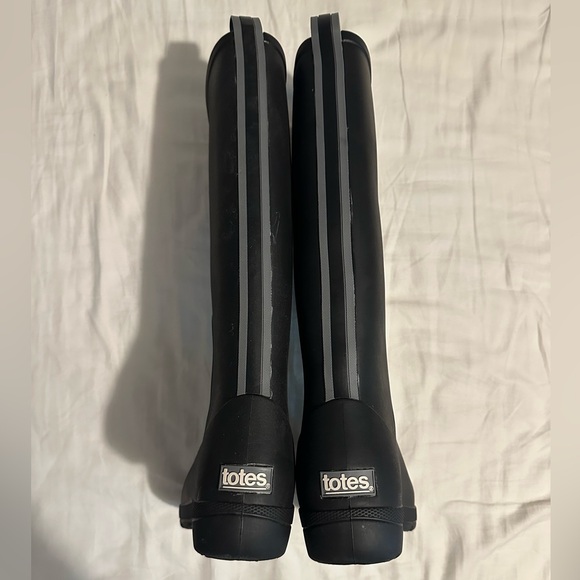 Totes Rain boots - Picture 2 of 3